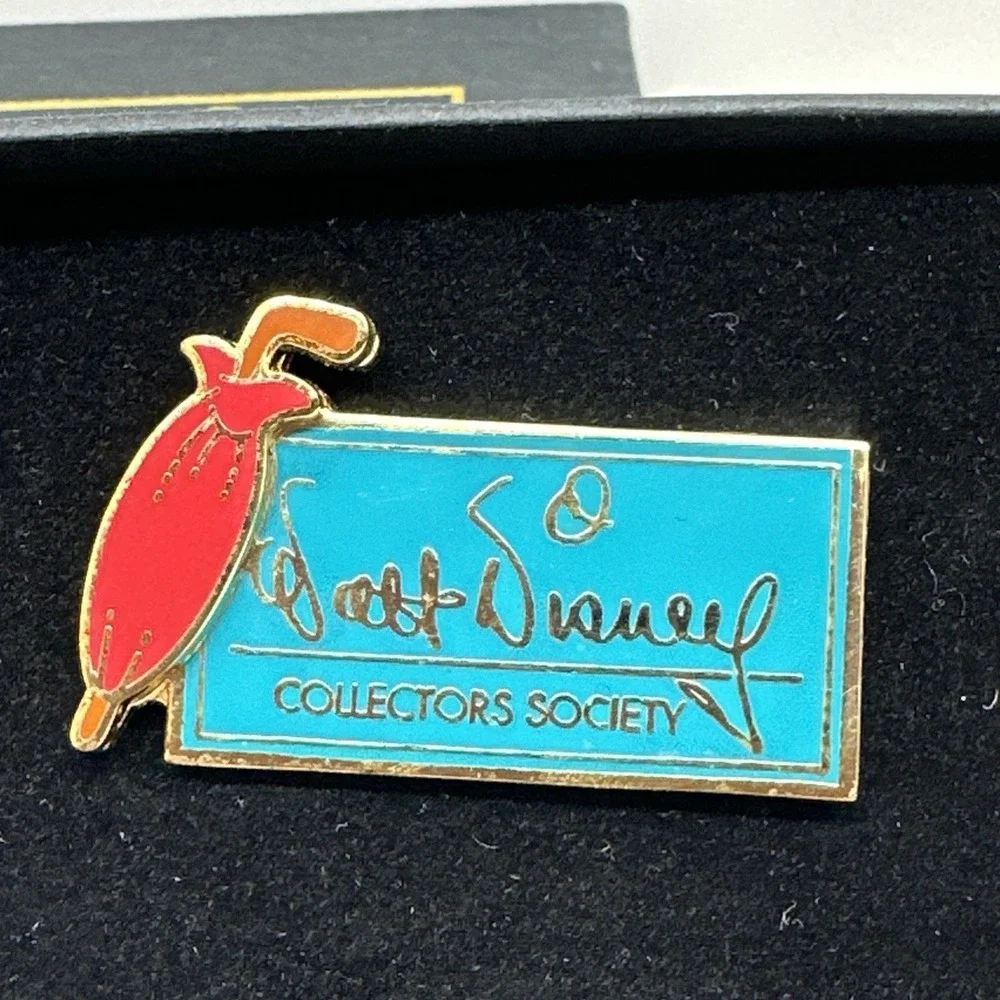 WDCC Walt Disney Collector's Society Exclusive Pin Red Jiminy Cricket Umbrella